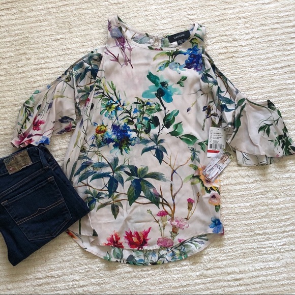 NWT Karen Kane floral cold shoulder blouse - Picture 9 of 9